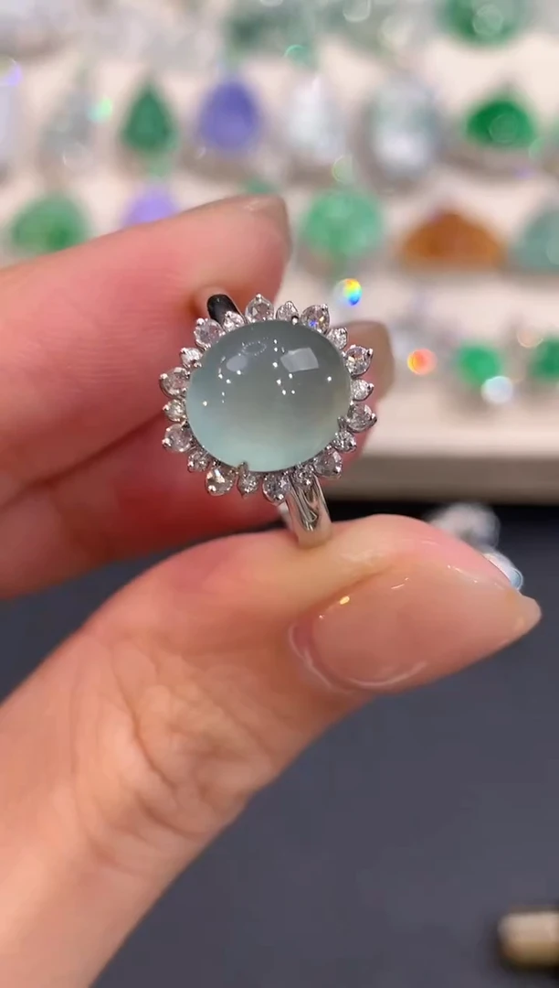 18K金镶嵌戒指翡翠a112