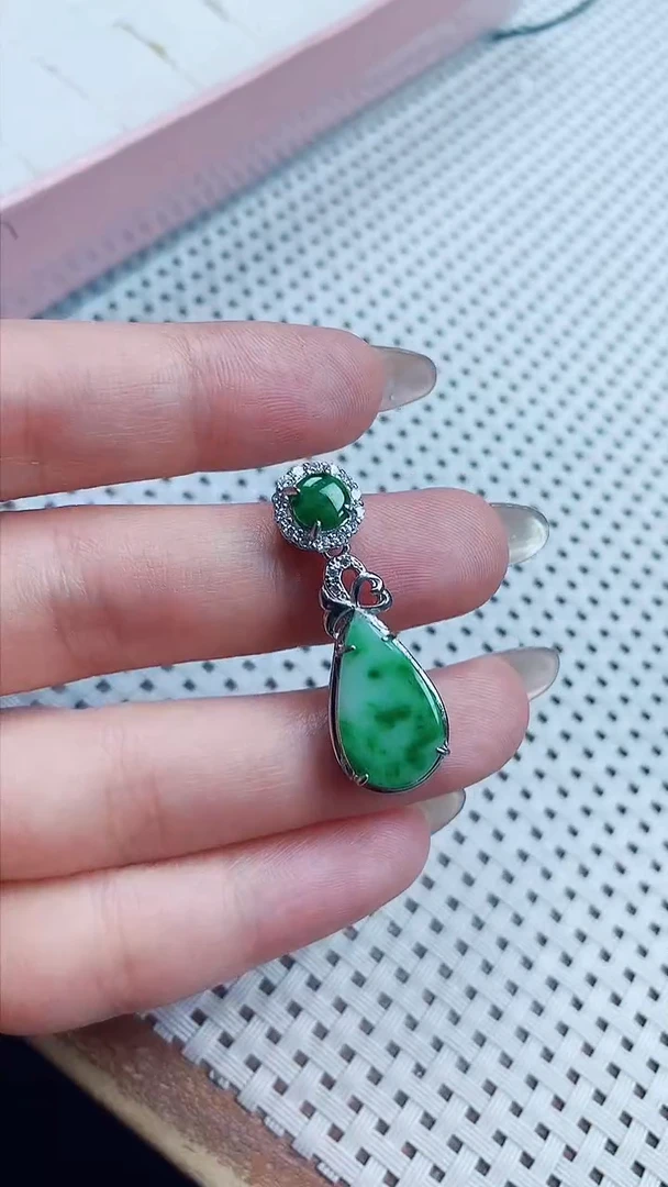 【闪购商品】翡翠颈饰银S925镶嵌颈饰