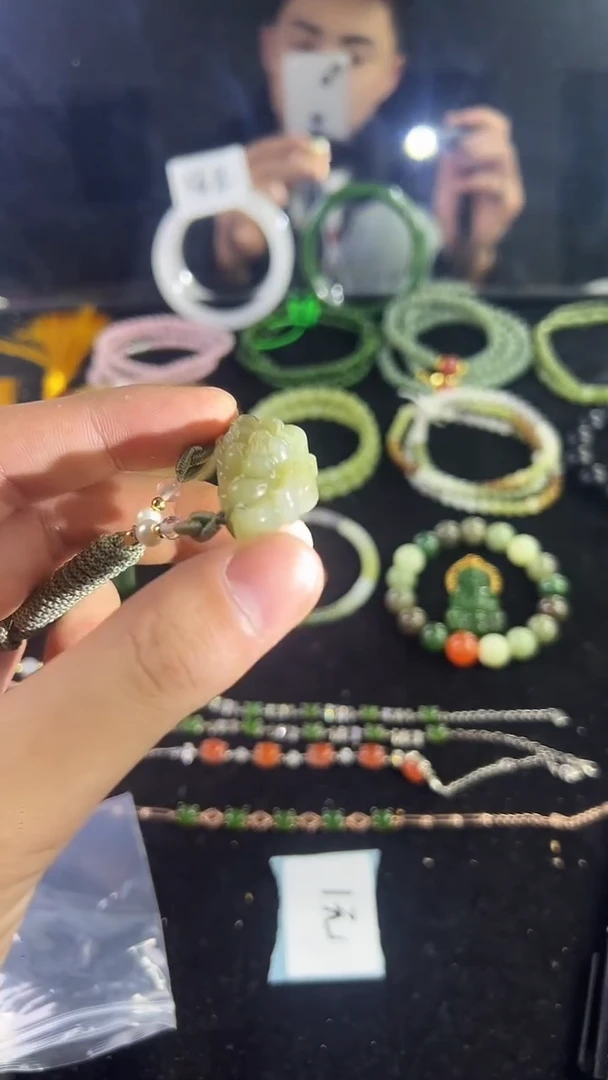 颈饰未镶嵌和田玉多样性发货