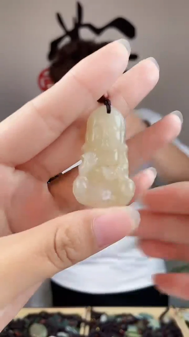 和田玉未镶嵌颈饰多样性发货，拍一发一