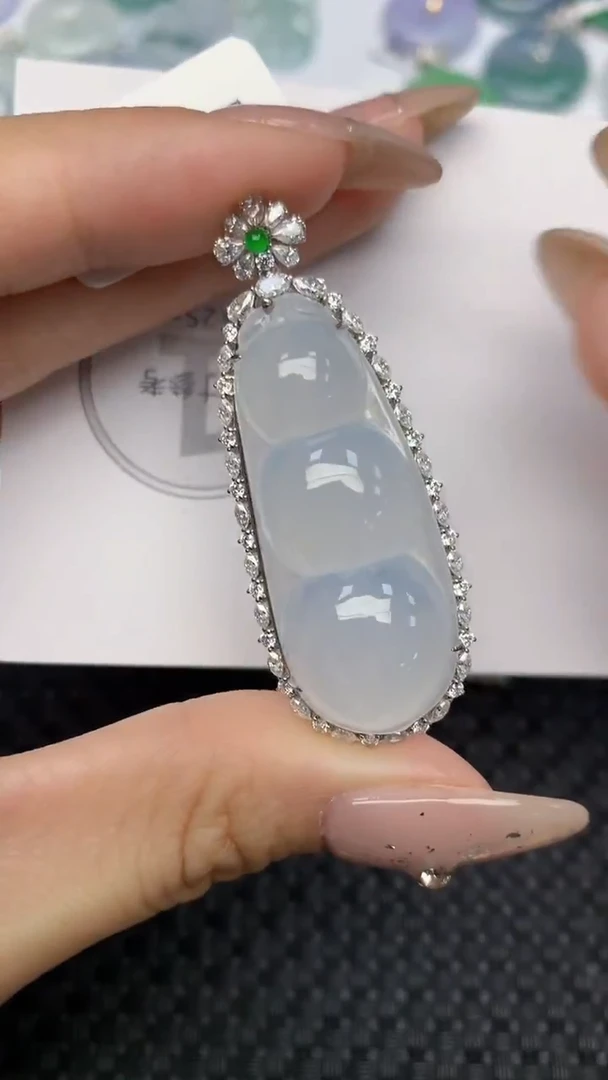 颈饰18K金镶嵌翡翠天然缅甸翡翠a货百元以上9元证书费自理