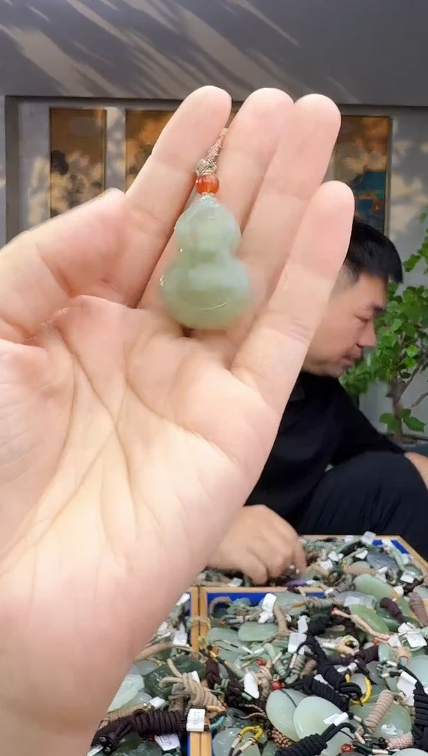 未镶嵌和田玉挂件拍一发一