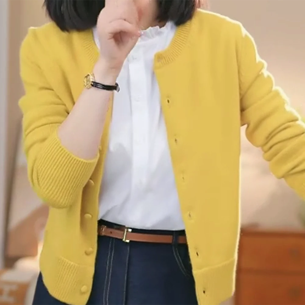 【幸运】2025早春新款上新限定色系艺术设计感简约包扣针织开衫女