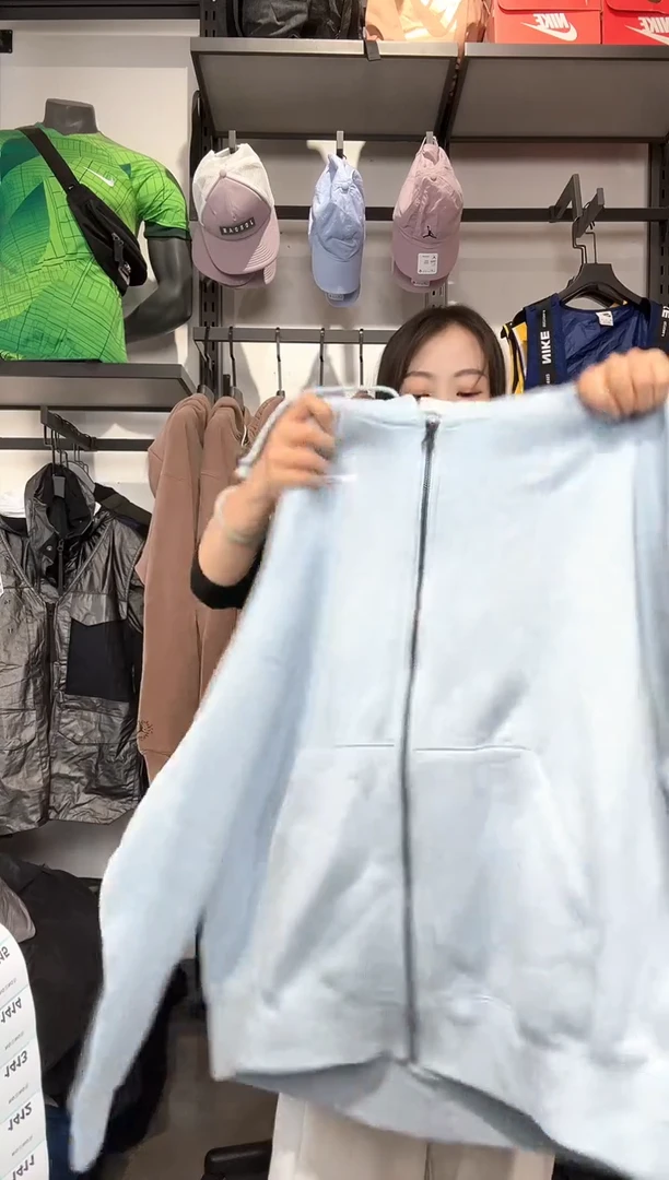 1411 编码 瑕疵款直播间过款为准 尺码  S 170