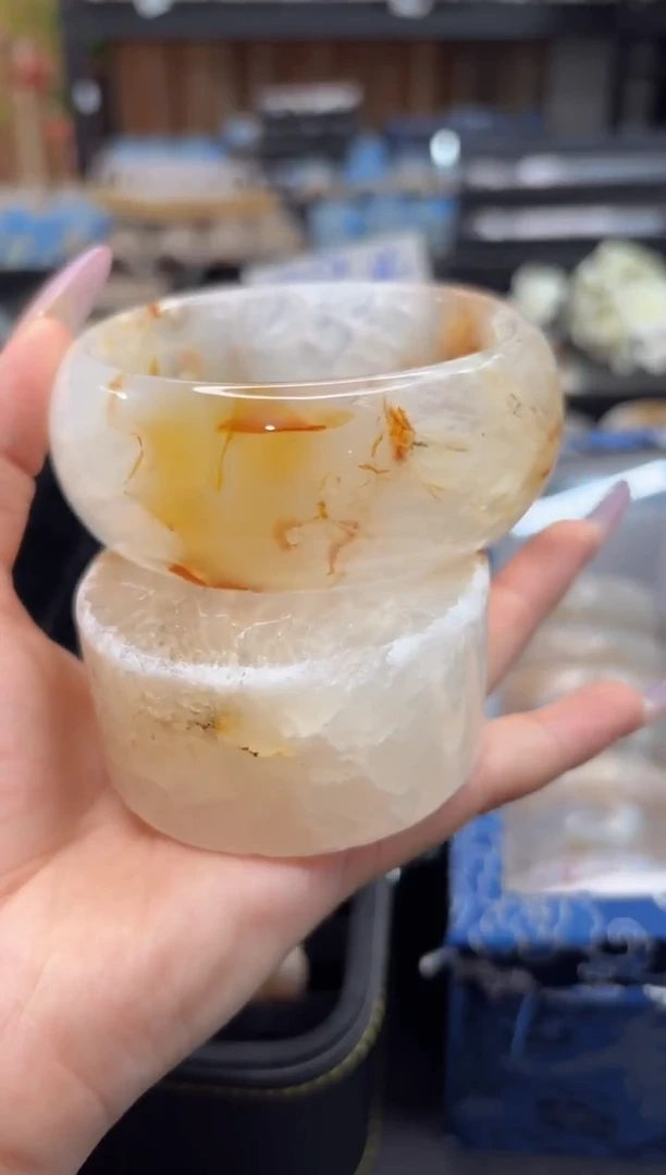 未镶嵌手镯石英质玉A173(65圈赠送镯心)共生