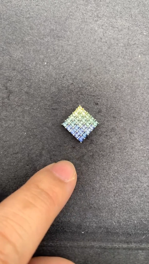 吊坠(不含链)彩色蓝宝石18K金镶嵌1.3ct彩蓝宝 定制 GE