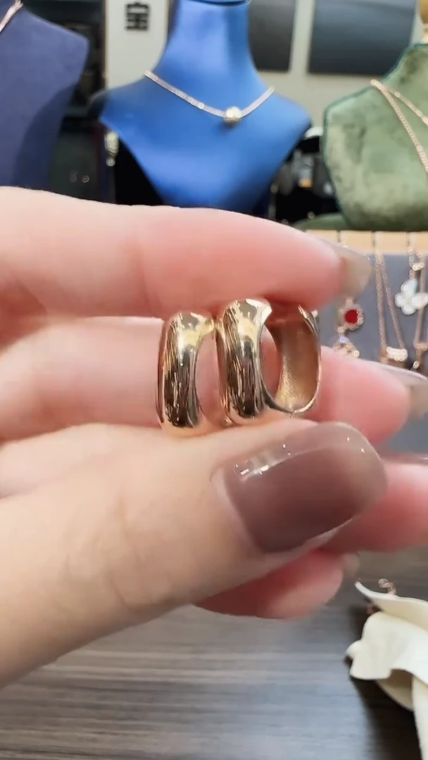 18K金耳饰18K金时尚方耳环