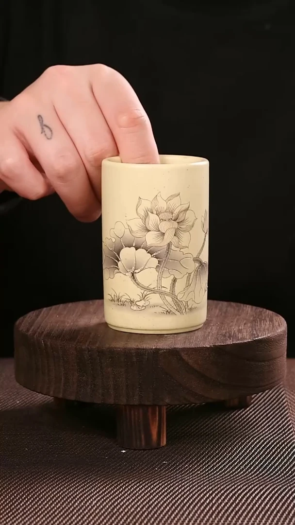 茶杯紫砂紫砂刻绘主人杯和气