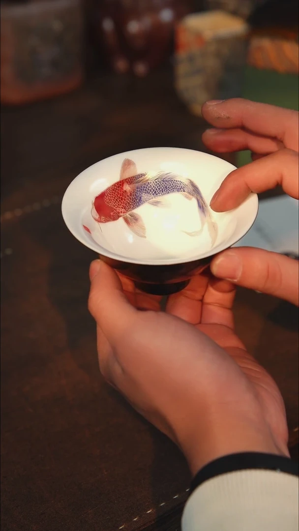 瓷杯子大漆内绘锦鲤杯