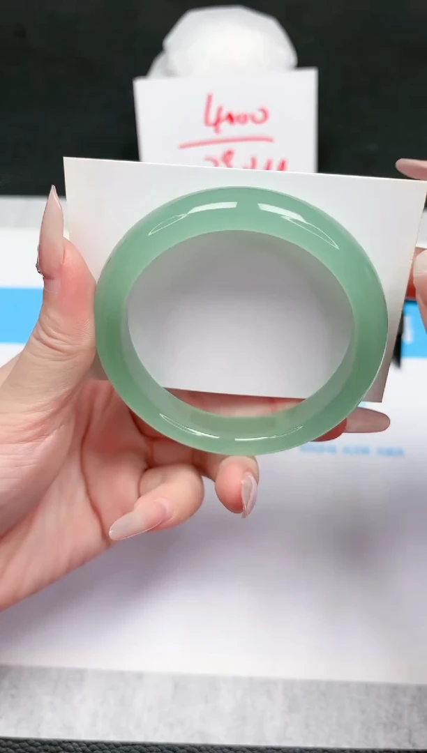 【闪购商品】石英质玉手镯未镶嵌619-64