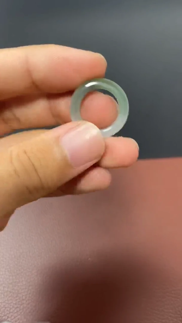 未镶嵌戒指翡翠翡翠戒指