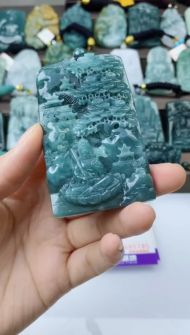 翡翠未镶嵌颈饰