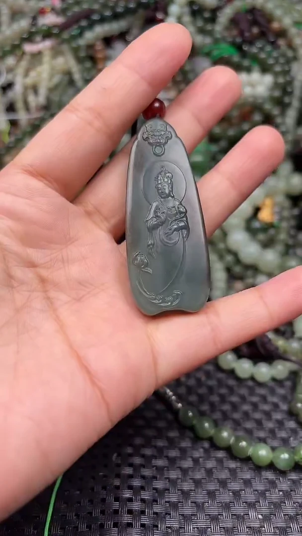 颈饰未镶嵌和田玉1