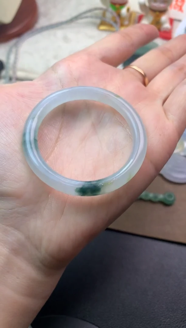 未镶嵌定制翡翠毛货