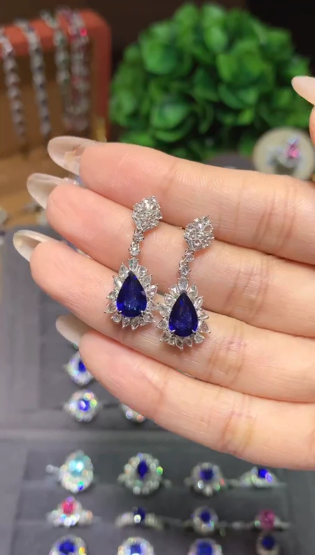 戒指蓝宝石18K金镶嵌2.87ct