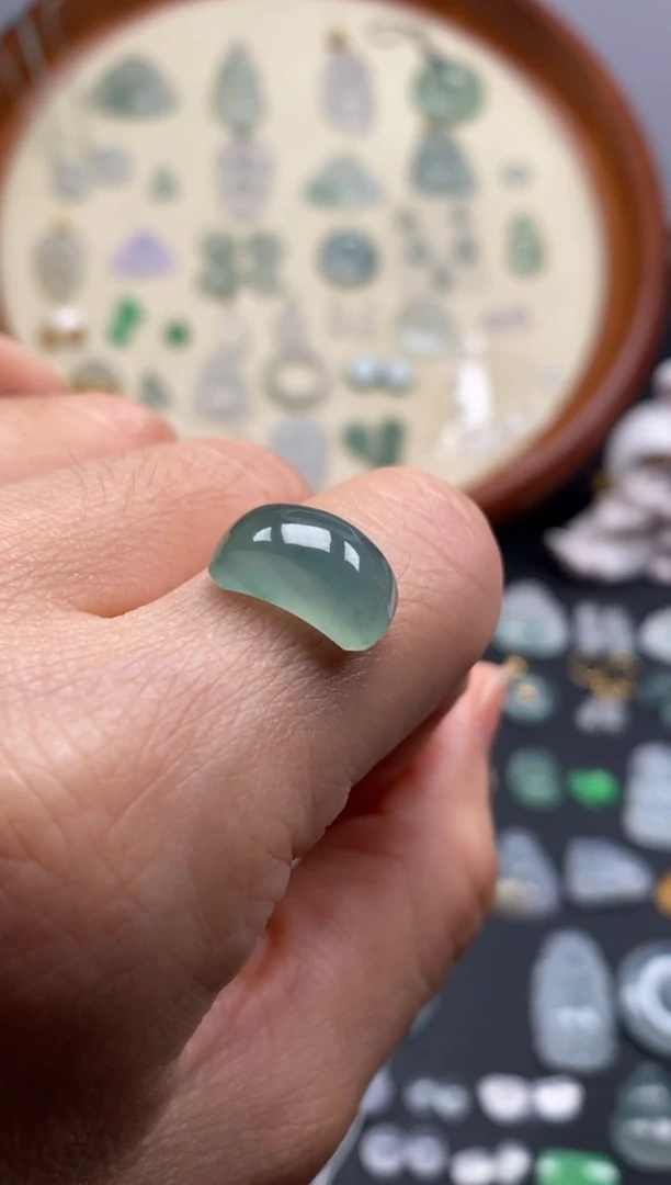 翡翠未镶嵌颈饰冰晴緑马安/芬