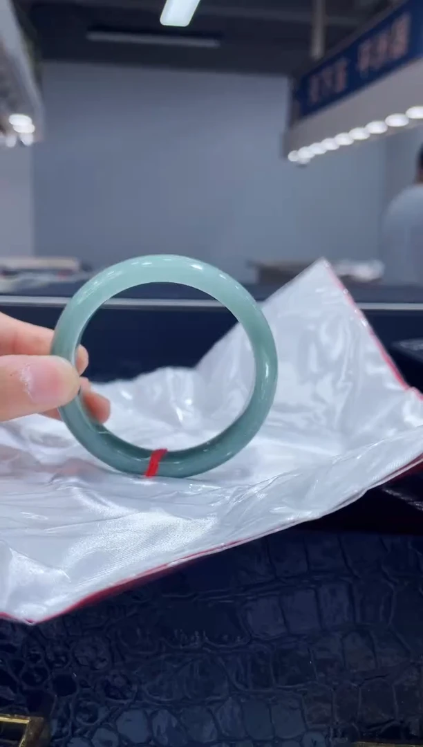 未镶嵌手镯翡翠16