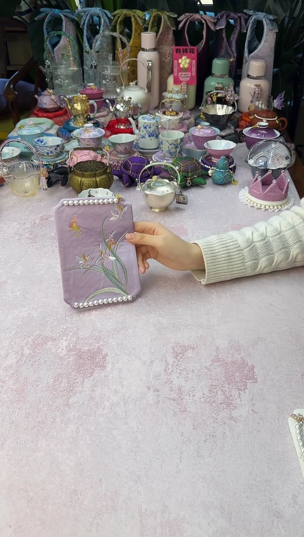 75真丝刺绣钉珠茶席淡紫色