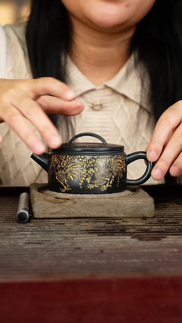 宜兴原矿紫砂壶茶壶宜兴原矿紫砂壶茶壶200C