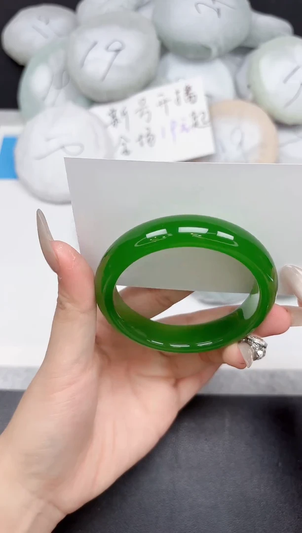 未镶嵌手镯石英质玉100-54-55