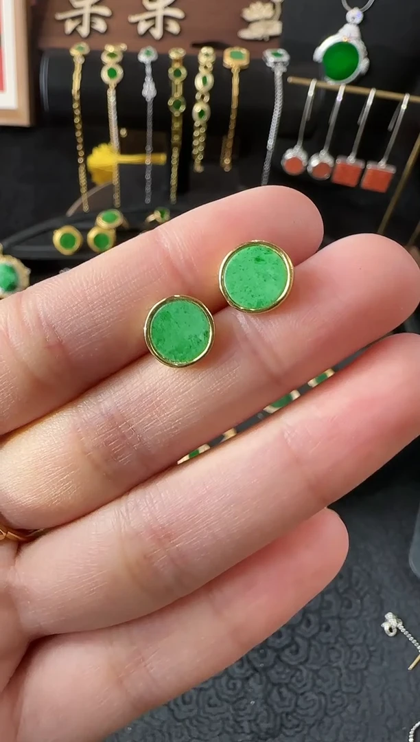 【闪购商品】翡翠吊坠(不含链)银S925镶嵌耳饰