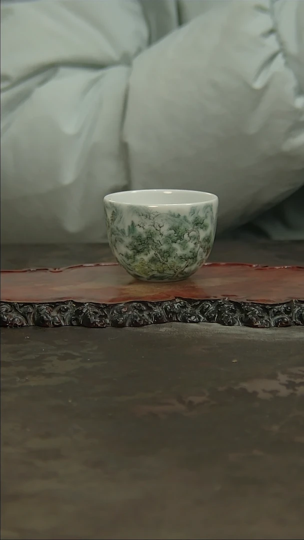 【闪购商品】青花手绘山水主人杯！