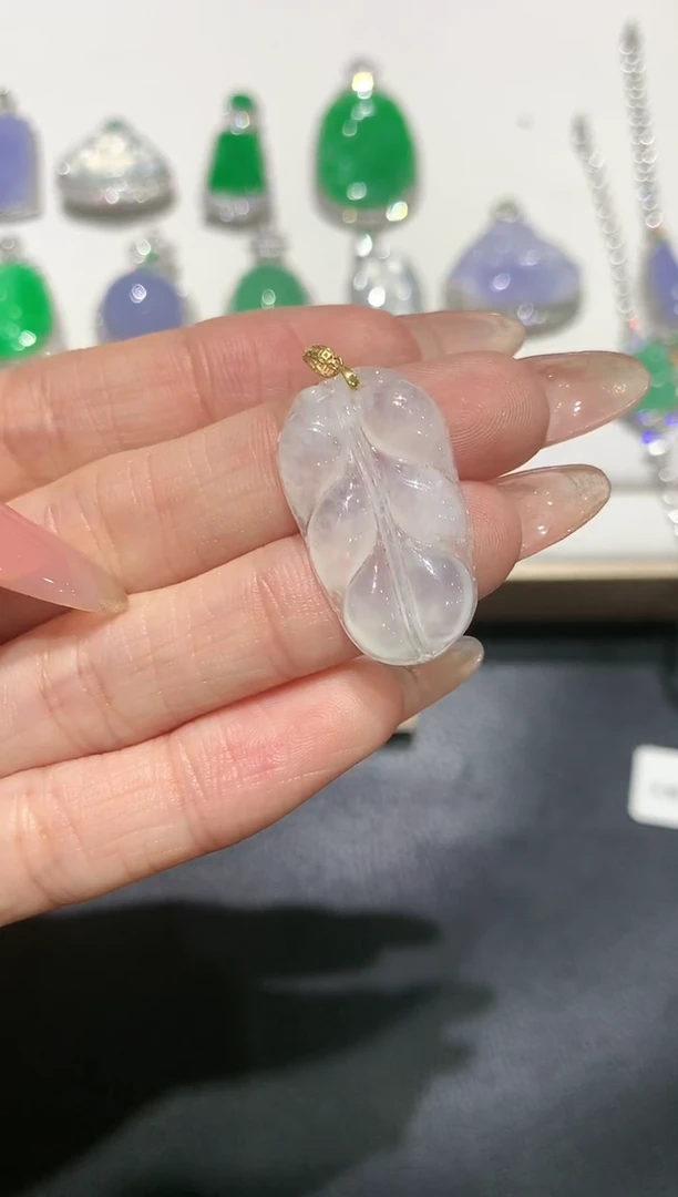 【闪购商品】翡翠吊坠(不含链)18K金镶嵌团购1