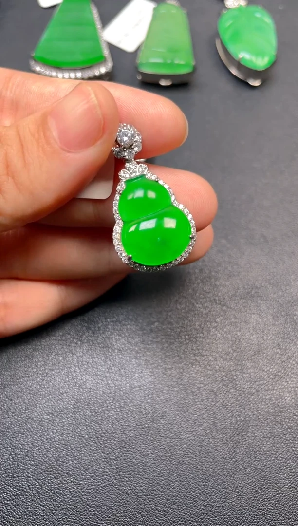 银S925镶嵌挂件翡翠吊坠