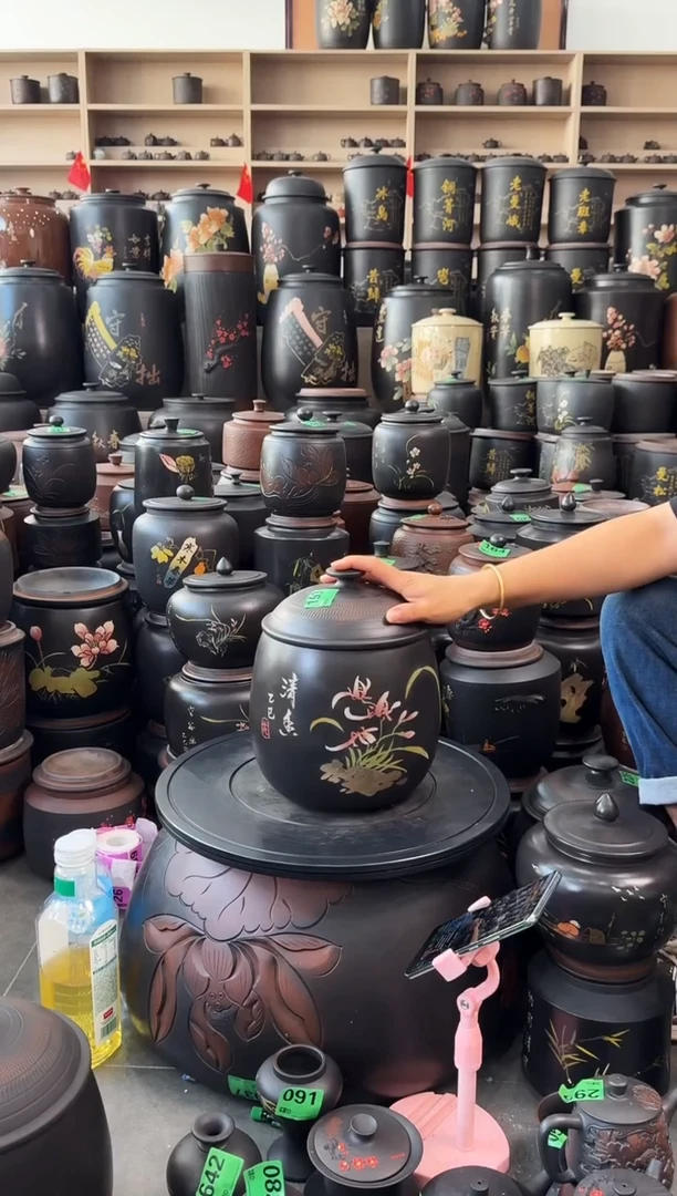 罐完品茶叶罐 龙蛋彩填  193