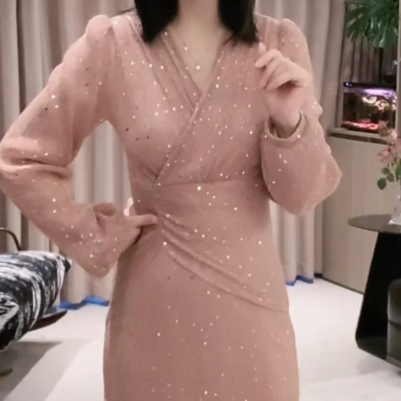 轻奢高级感气质显瘦女人味高级感连衣裙YF2501