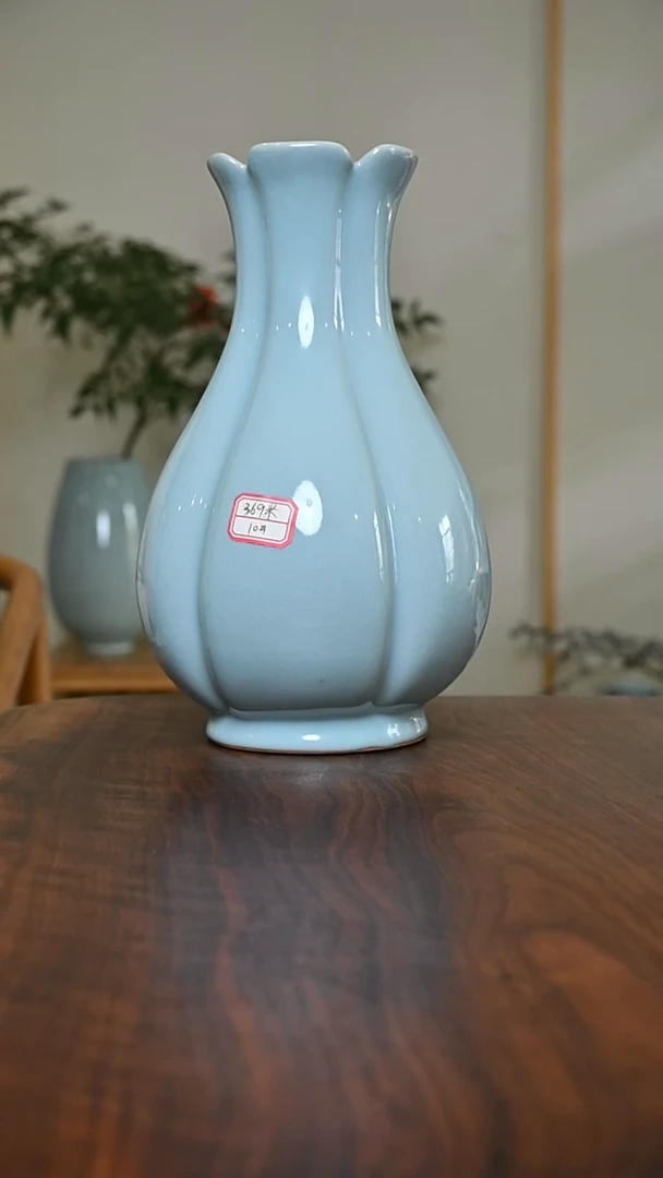 10#葵口瓶 天青 微瑕 朱家汝窑款