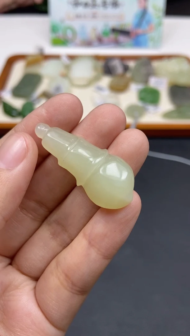 颈饰未镶嵌和田玉刘*怼天然和田玉51