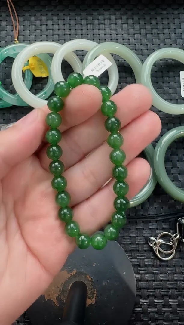 颈饰未镶嵌和田玉8mm碧玉手串
