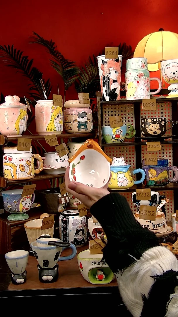 碟瓷DIY景德镇创意手绘陶瓷卡通蘸料碟