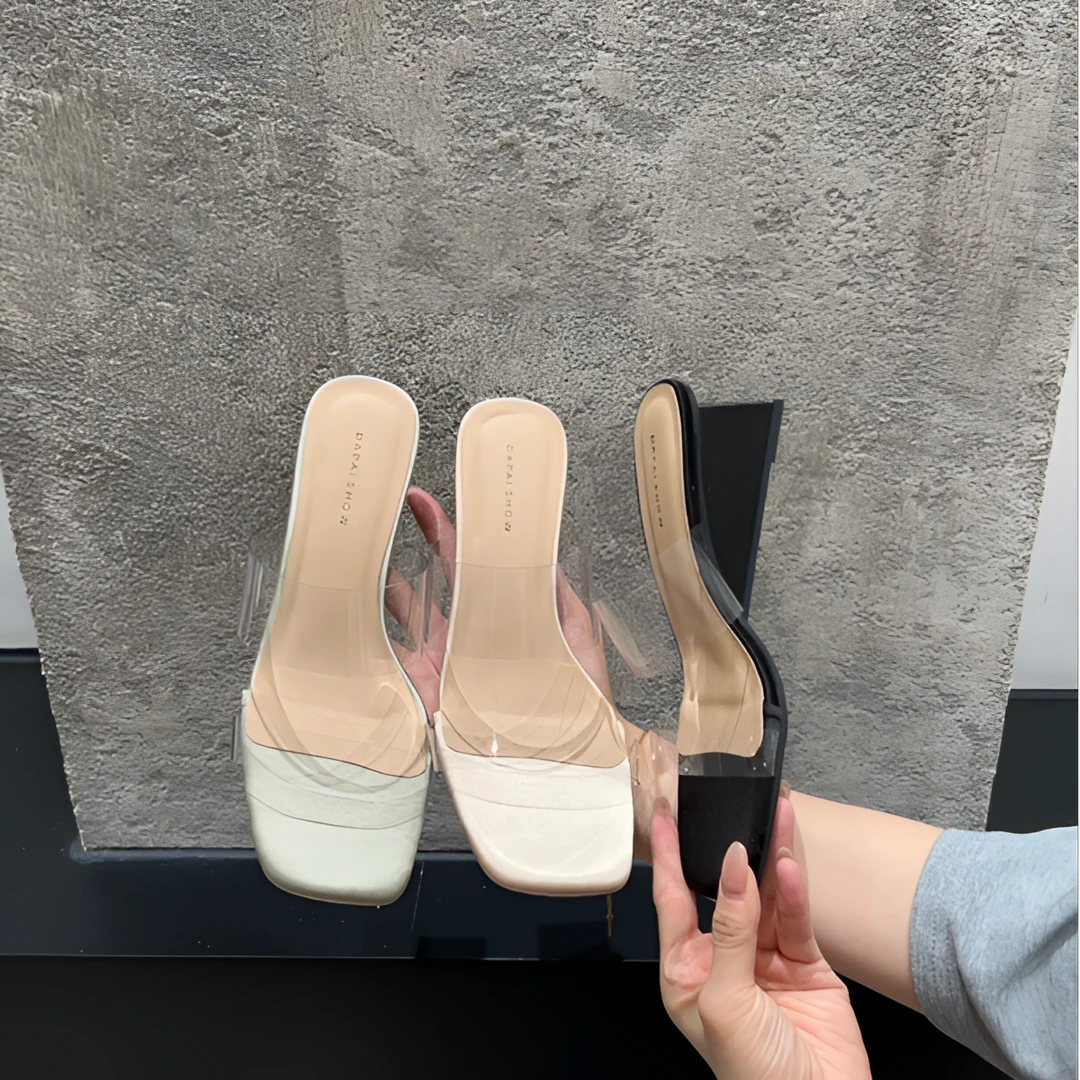 梦梦家 H3895 凉拖鞋女外穿2025法式气质坡跟绝美透明一字带