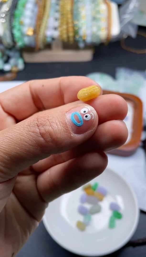 翡翠未镶嵌颈饰天然翡翠112