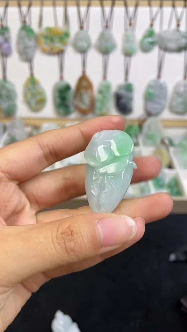 颈饰未镶嵌翡翠1