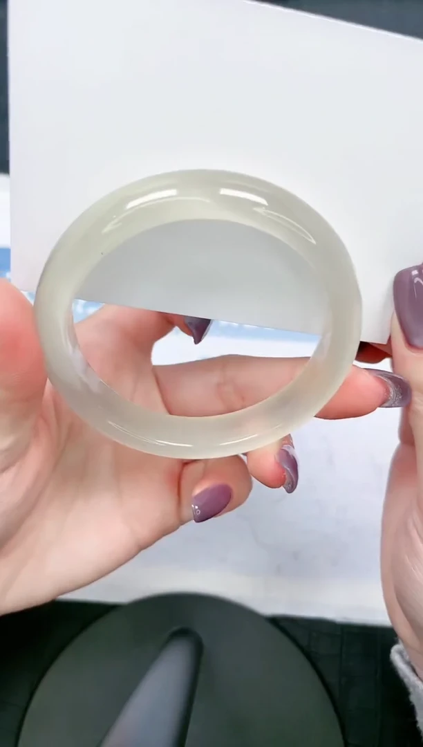 【闪购商品】石英质玉手镯未镶嵌151-58.3