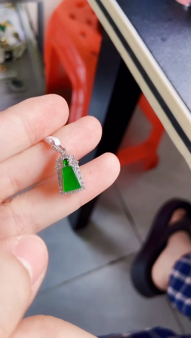 翡翠银S925镶嵌颈饰12346