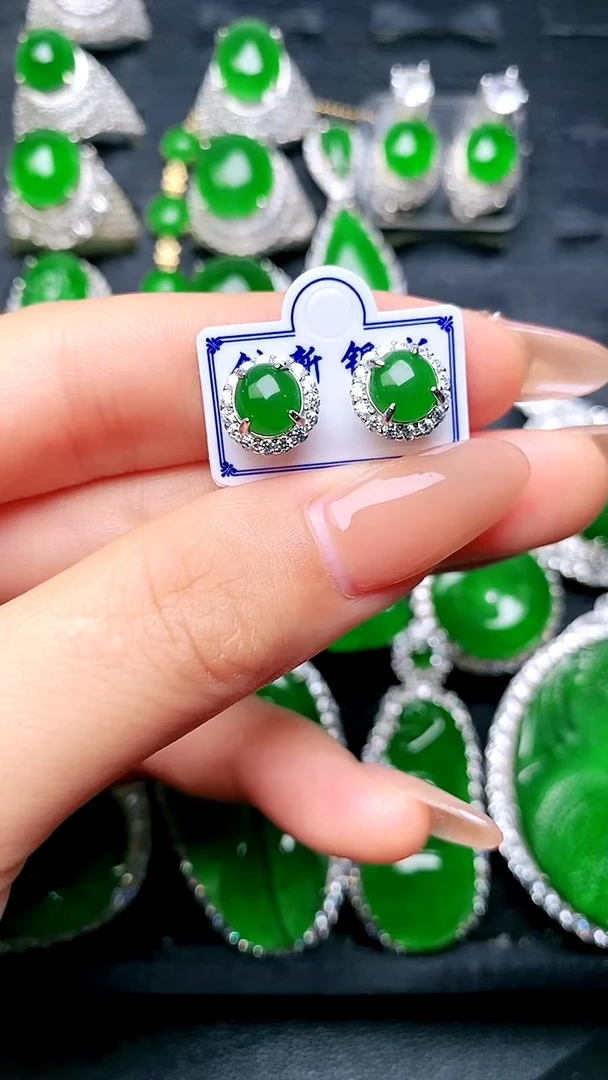 【闪购商品】翡翠耳钉银S925镶嵌蛋面耳钉