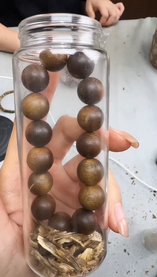 沉香沉香碎屑1.4黄油格圆静静沉香甄选多样性发一