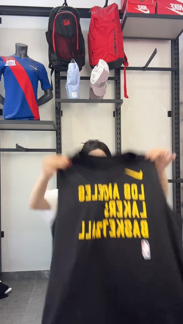 721编码 耐克卫衣服饰过款为准 尺码M
