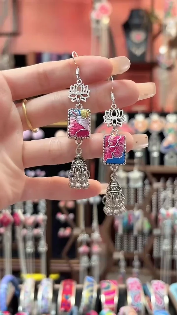 织绣 云织谣民族风精美饰品   35