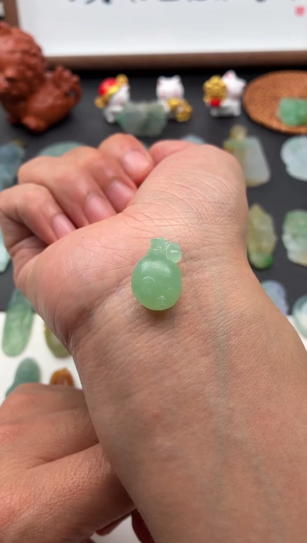 未镶嵌定制翡翠翡翠