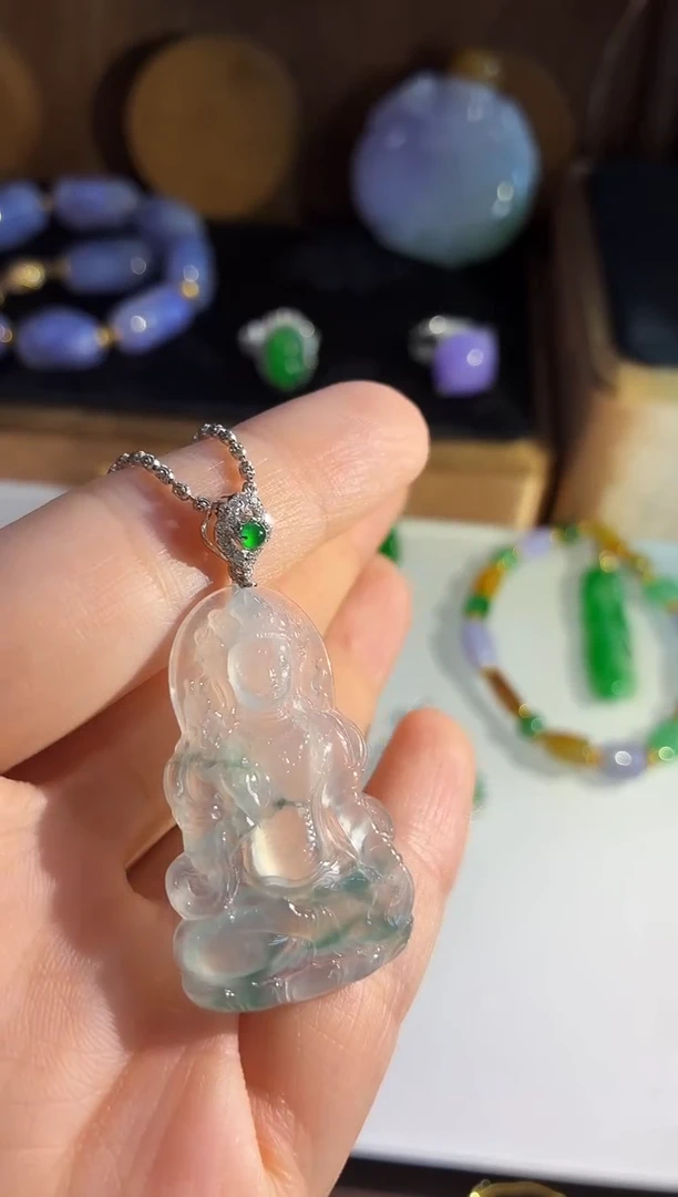 吊坠(不含链)18K金镶嵌翡翠吊坠