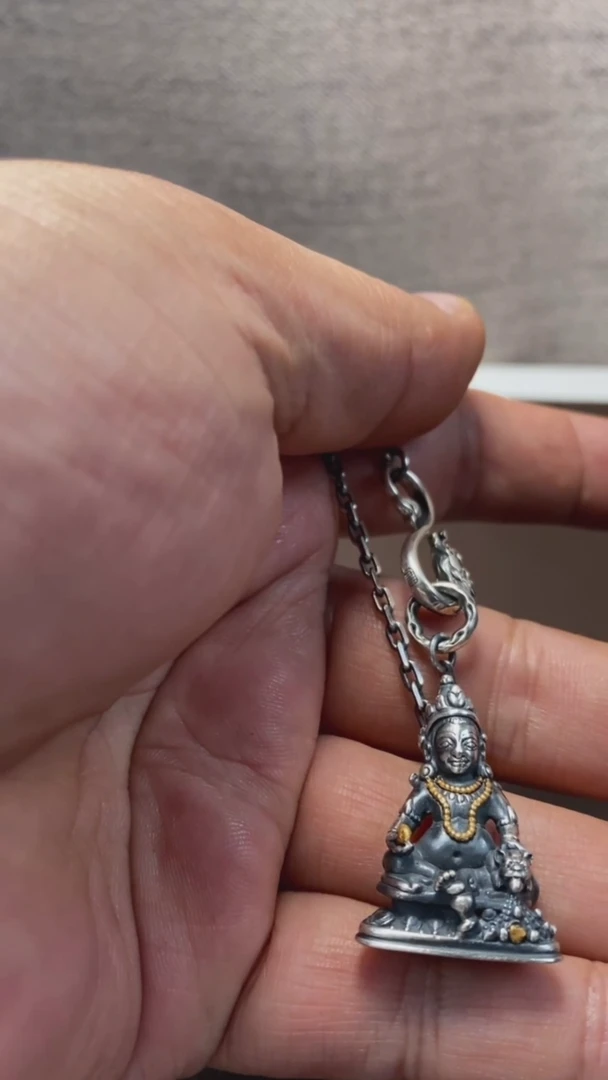 【闪购商品】诺拉（多样性发货，发其一）