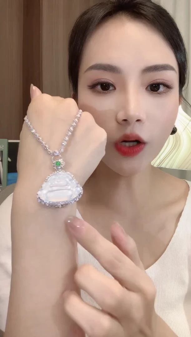 翡翠18K金镶嵌吊坠(不含链)T****师C68