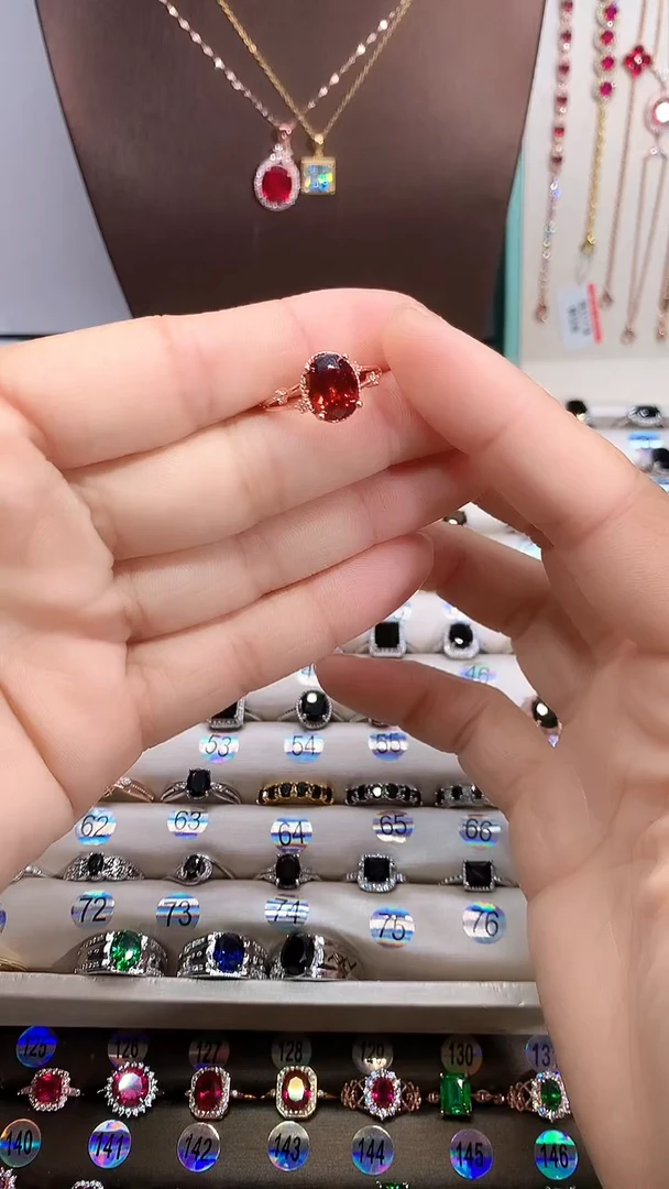 【闪购商品】石榴石戒指银S925镶嵌玫瑰金8.10