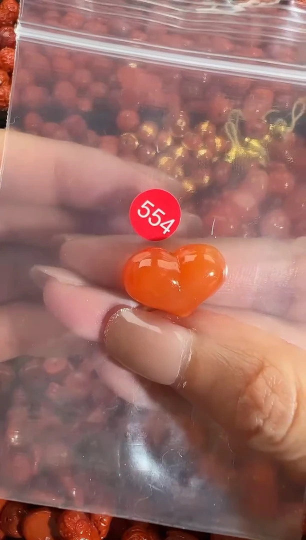 颈饰未镶嵌南红玛瑙1