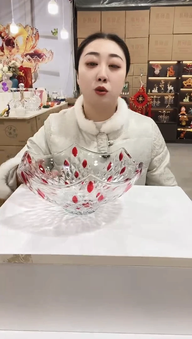 红色雨花果斗一个